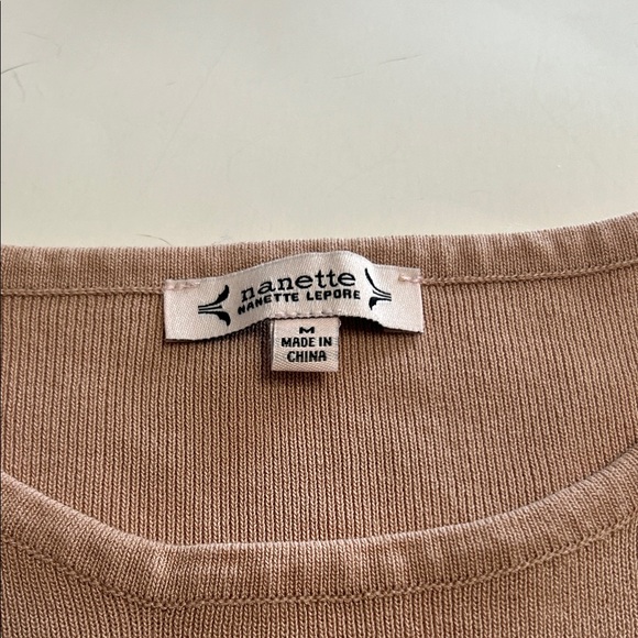 Women's long sleeve sweater . Light pink /gold thread in sleeves - Picture 5 of 6